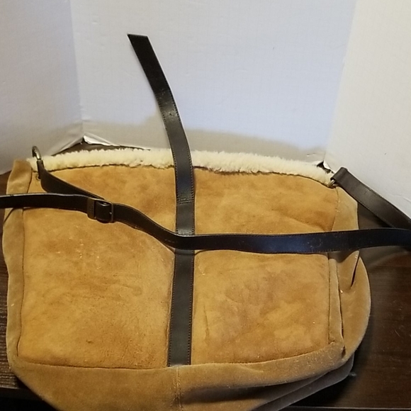UGG Sheepskin Hobo Vintage Purse - Picture 3 of 5